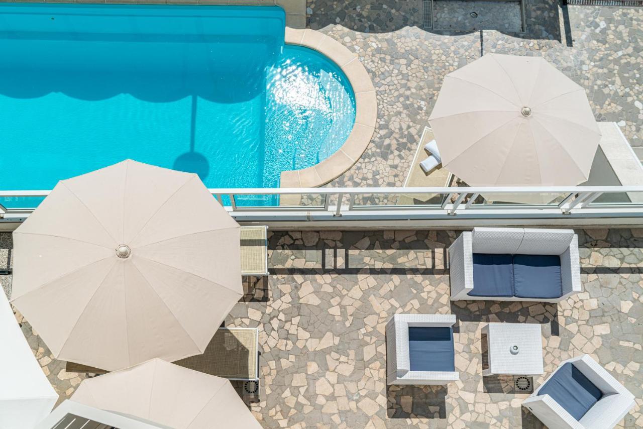 Aparthotel Touring Градо Экстерьер фото