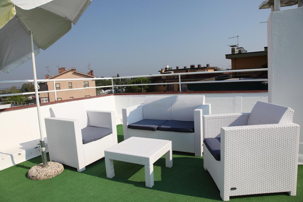 Aparthotel Touring Градо Экстерьер фото